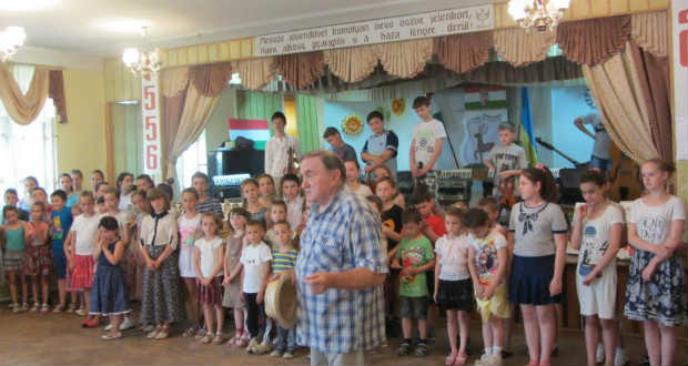 Tánc, ének és zeneszó pezsdítette az életet Visken