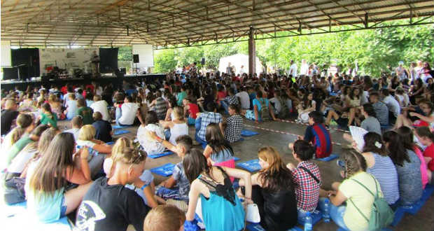 Хто Король? – ми відвідали  зустріч реформатської молоді