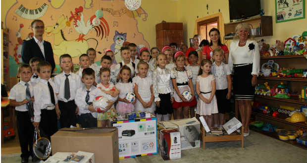 Jót s jól – magyarországi adomány a Kígyósi Oktatási-Nevelési Központnak