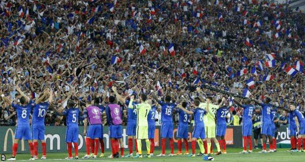 A franciák kiejtették a németeket, a portugálokkal döntőznek