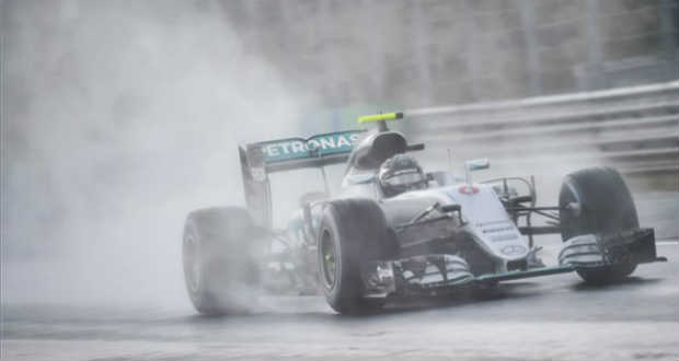 Rosberg nyerte a maratoni időmérőt a Hungaroringen