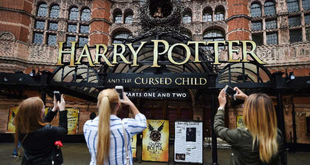 Rekordot döntött az új Harry Potter-könyv