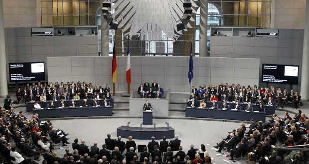 Berlin légihidat sürget az Aleppóban rekedt civilek ellátására