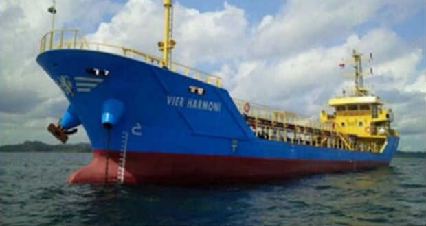 Eltérítettek egy malajziai tartályhajót