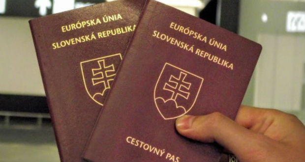 Az új állampolgársági törvény alapján 1466-an vesztették el szlovák állampolgárságukat