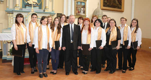 „Mi is alkothatunk” – Interjú a munkácsi Szent Márton Énekkarral