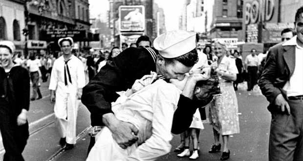 Elhunyt a leghíresebb csókjelenet főszereplője