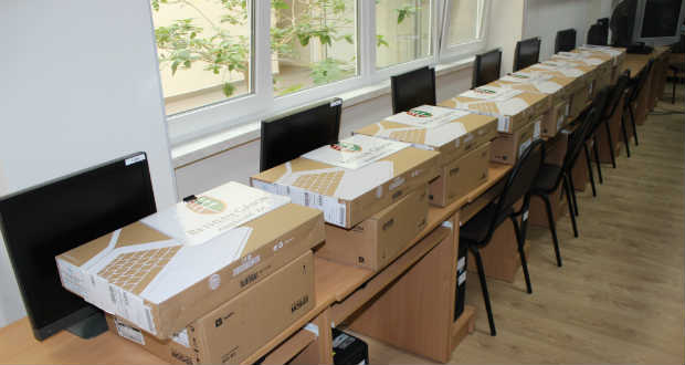 Eszközfejlesztésben részesültek a GENIUS Tehetségpontok