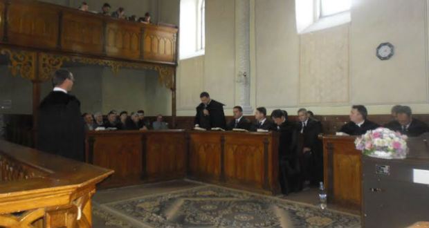 Beiktatták szolgálatába a református lelkészt Somban