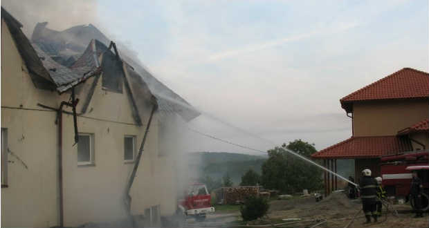 A kigyulladt BeregCamp táborozóhelynek gyűjt a Magyar Református Szeretetszolgálat