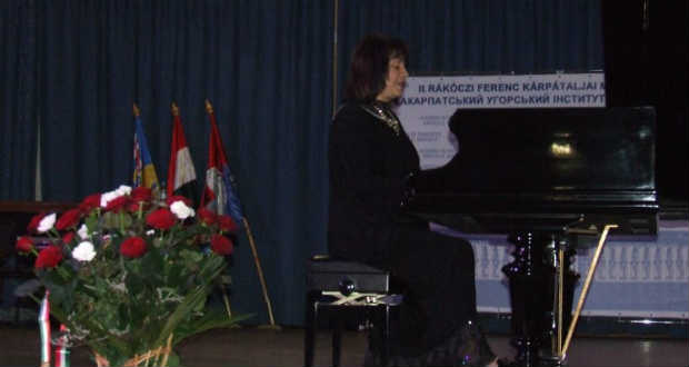 Legyen a zene mindenkié! – Csuprik Etelka-koncert Beregszászban