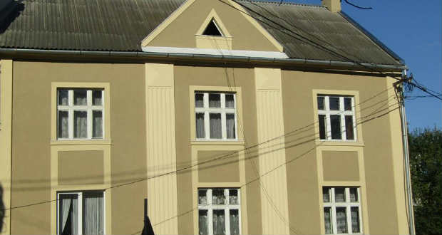 Restaurálás Ungvár történelmi központjában