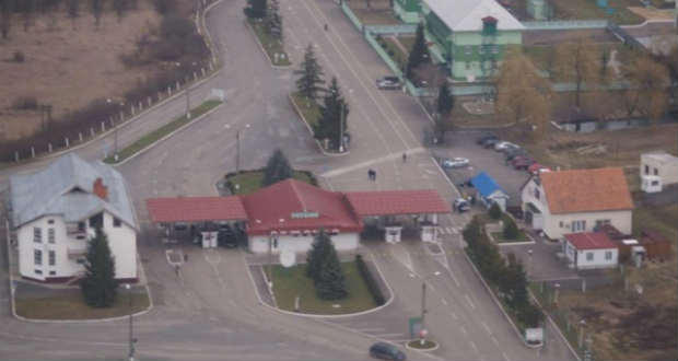 Elkezdődött az asztélyi határátkelő felújítása: torlódások várhatóak