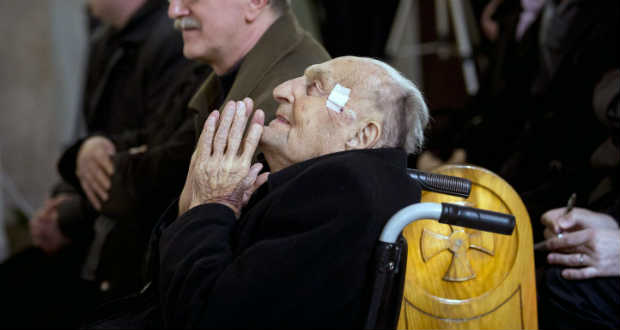 „A megbocsájtás a Megváltó föltétele” – interjú a százéves Placid atyával