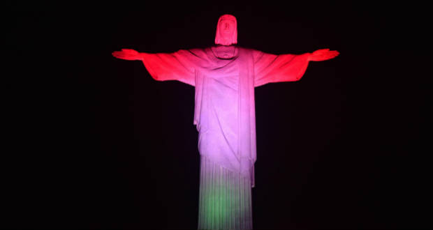 Magyar színekbe öltözött a riói Krisztus-szobor