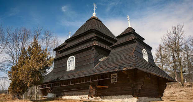 Két kárpátaljai templom a legszebb ukrajnai műemlékek között