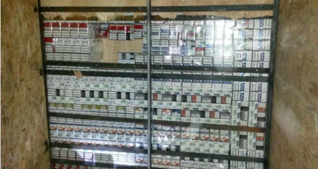 Háromezer doboz cigarettát próbált átcsempészni egy férfi az asztélyi határátkelőn
