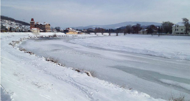 Kárpátalja ma: mesebeli látkép a befagyott Latorcáról