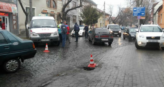 Nem adott elsőbbséget a mentőautónak