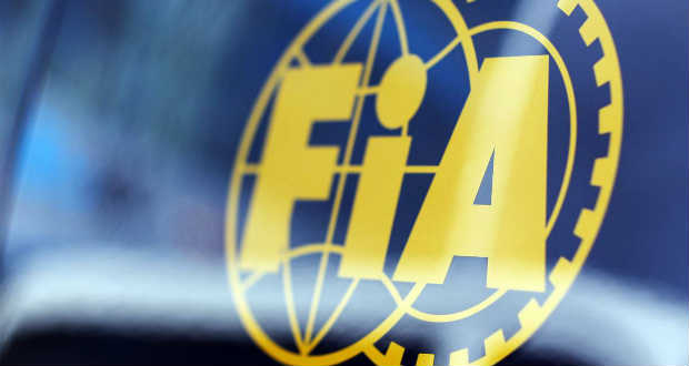 Elvetették a glóriát, jövőre búcsúznak a cápauszonyok!