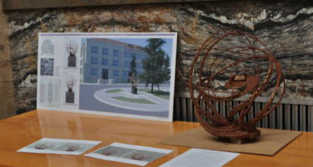 Ungváron bemutatták a holodomor áldozatai emlékművének makettjeit