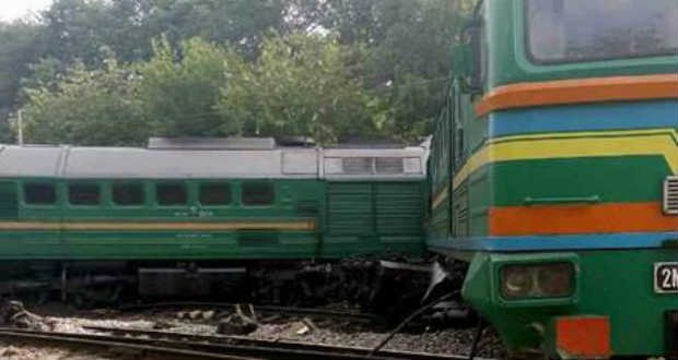 Személyvonattal ütközött egy mozdony Hmelnickij megyében