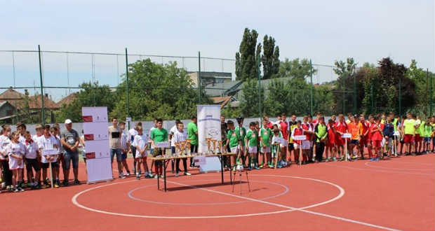 Labdarúgó és kézilabda mérkőzések a „GENIUS” Jótékonysági Alapítvány szervezésében