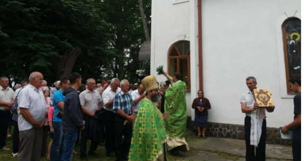 Pünkösdi búcsú és keresztszentelés Tiszafarkasfalván