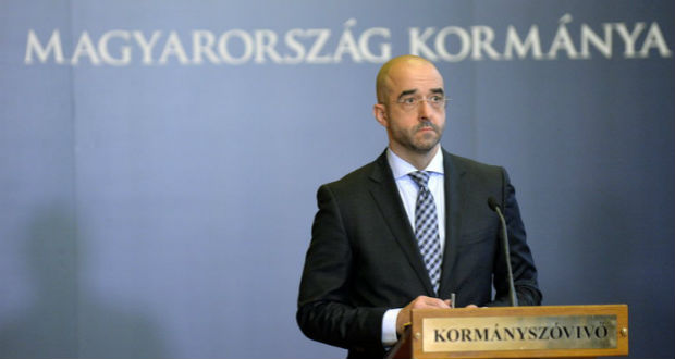 Magyar kormányszóvivő: elfogadhatatlan a közös uniós határvédelem