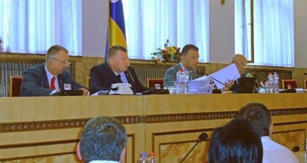 Ülésezett a Kárpátaljai Megyei Tanács