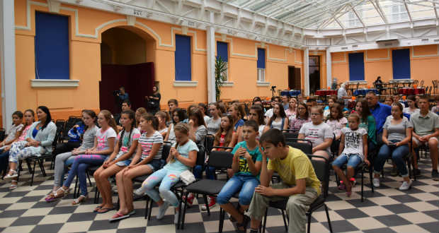 Jankovics Mária alkotótábor kezdődött a Rákóczi-főiskolán