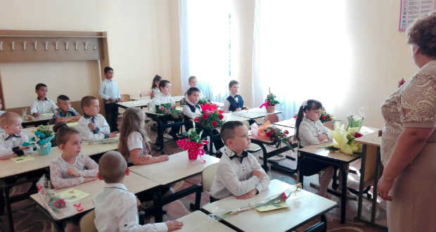 Tanévnyitó ünnepség a Mezőkaszonyi Középiskolában