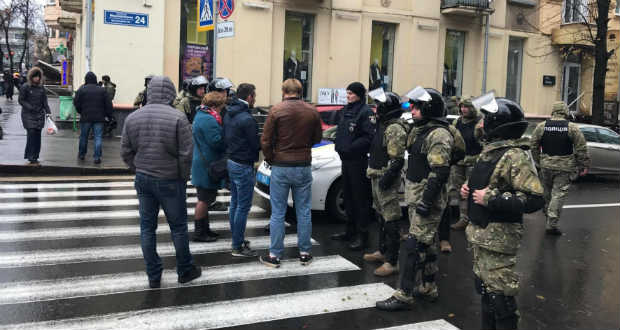 Őrizetbe vették  Arszen Avakov belügyminiszter fiát a korrupcióellenes iroda munkatársai