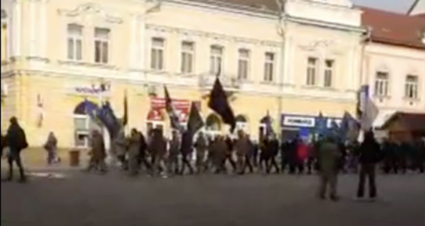 Nacionalista felvonulás Beregszászban is