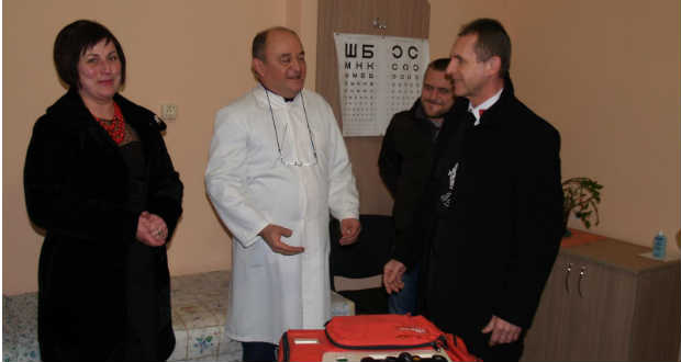 Segítség az egészségügynek, ajándék a gyerekeknek