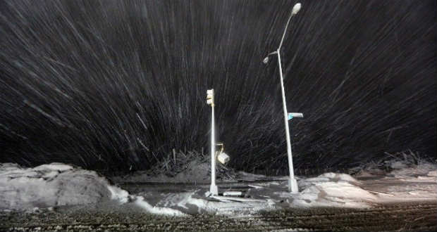 Moszkvában több mint 300 repülőjáratot akadályoz a havazás