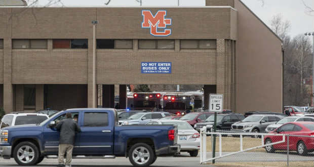 Lövöldözés egy kentuckyi iskolában