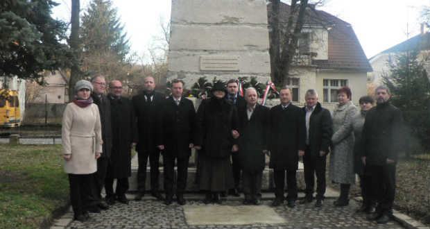 Felújított I. világháborús emlékműveket adtak át Ungváron