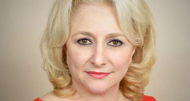 Bizalmat szavazott a román parlament Dancila kormányának