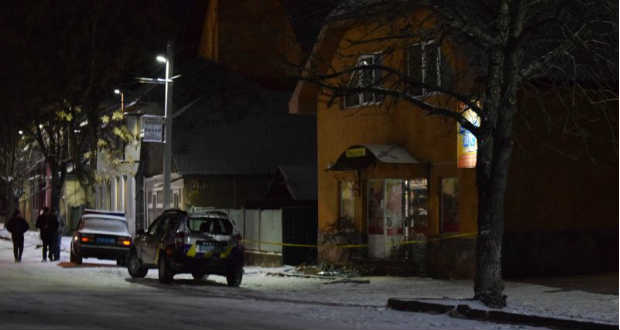 Molotov-koktélt dobtak egy beregszászi boltba