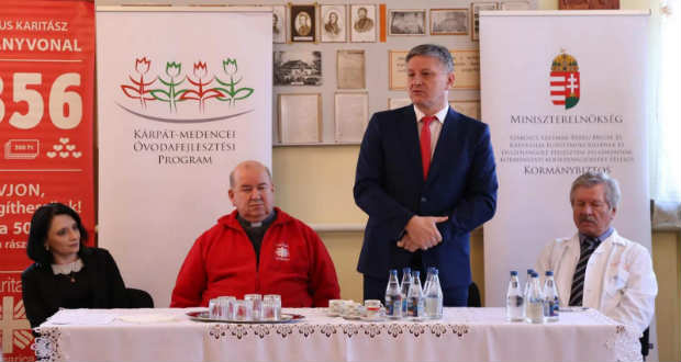 Gyermekek szűrővizsgálatával elkezdődött a Katolikus Karitász idei egészségügyi programja Kárpátalján