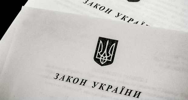 Jogosítvány bevonásával és az ország elhagyásának tilalmával büntethetik Ukrajnában a gyermektartást nem fizetőket