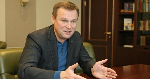 Szkocik: A kormányzat a népre hárítja a felelősséget a felhalmozott államadósságért