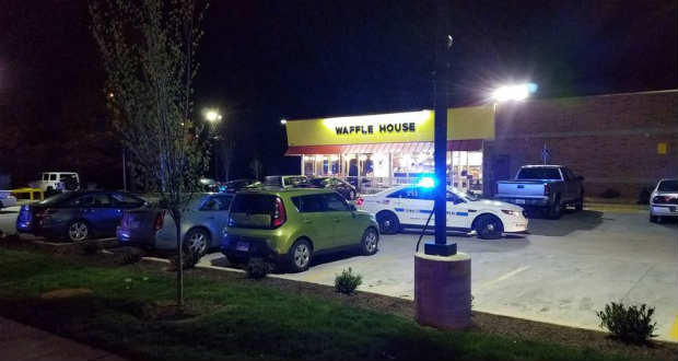 Fegyveres támadás egy tennessee-i étteremben, négyen haltak meg