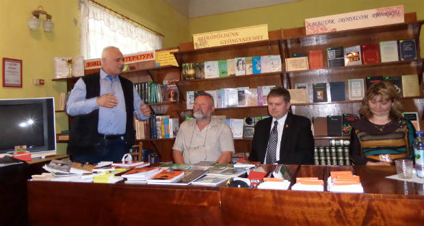 Bemutatták a kárpátaljai magyar anekdotakincset összefoglaló kötetet