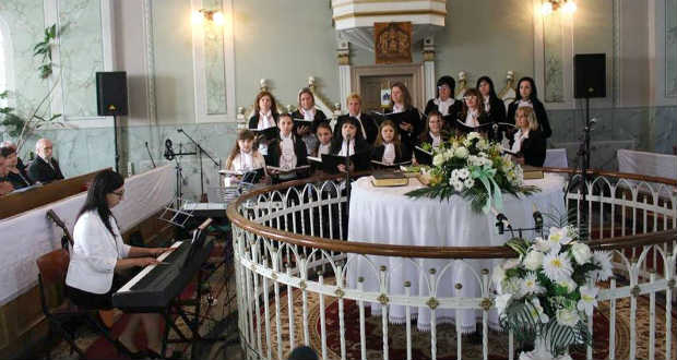 „Énekeljetek az Úrnak, áldjátok az Ő nevét…”