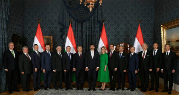 Memorandumot fogadott el a kárpátaljai magyarság védelmében Magyarország új kormánya