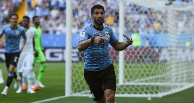 Suárez góljával nyert és biztos nyolcaddöntős Uruguay
