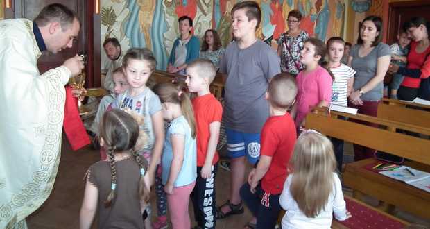 Görögkatolikus papcsaládok találkoztak Karácsfalván