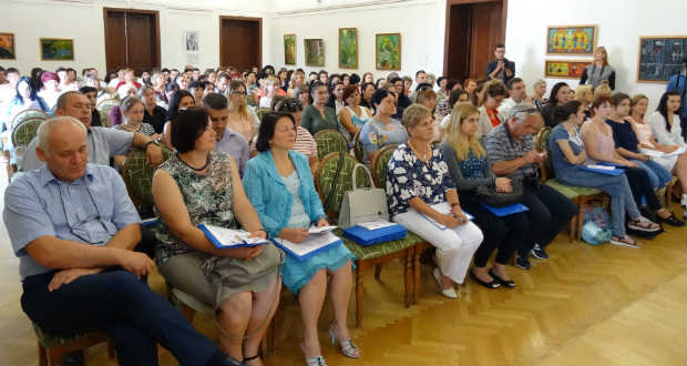 Megkezdődött a XVII. Kárpátaljai Nyári Kölcsey Pedagógusakadémia